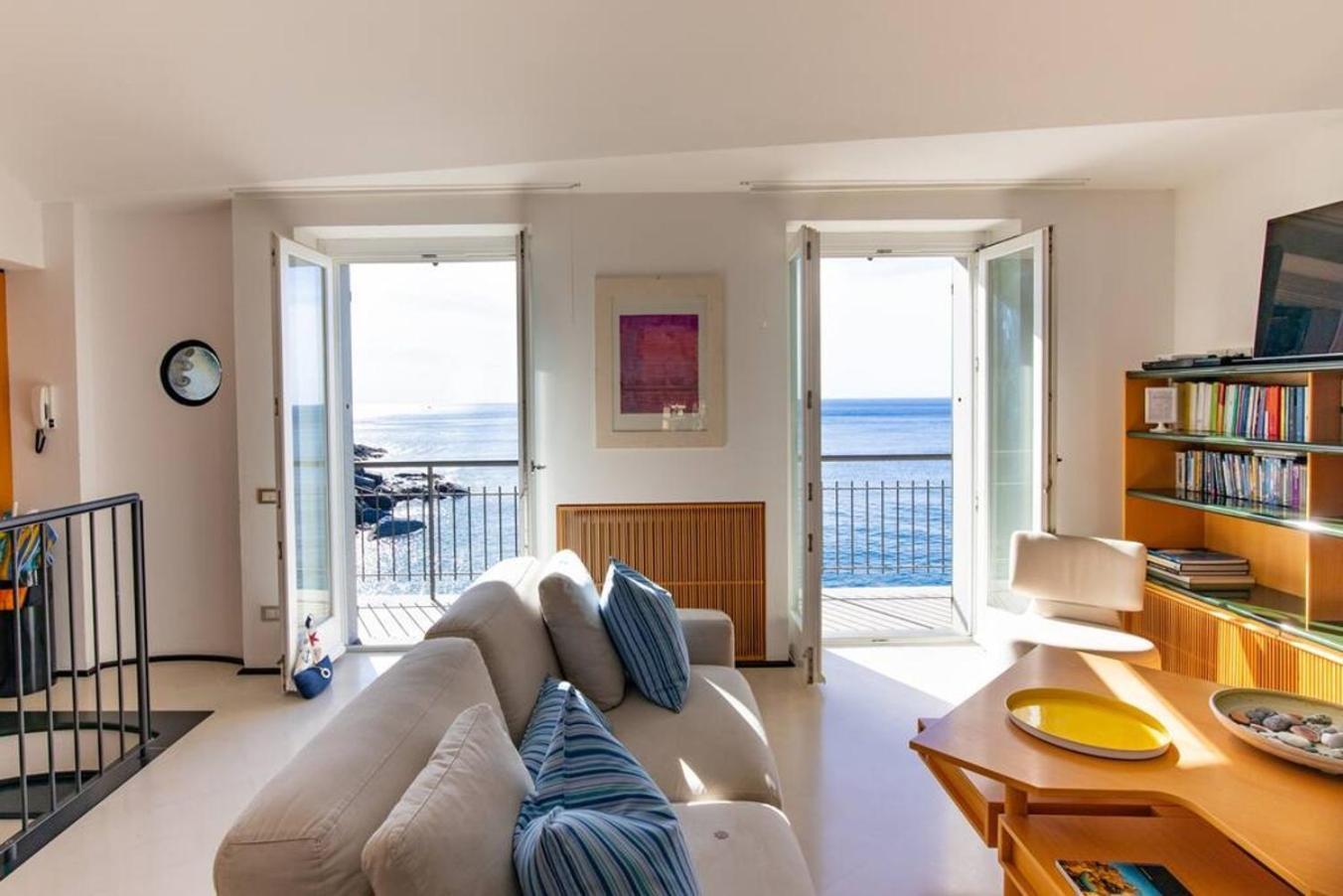 Carattino 12 Idyllic Seafront Retreat Lejlighed Vernazza Eksteriør billede